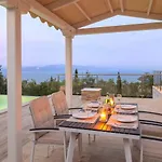 Villa Strati *