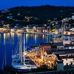 Strati